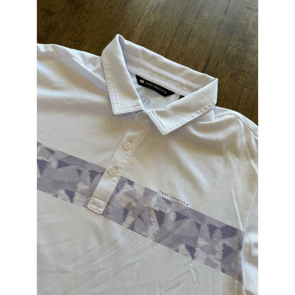 TravisMathew Banzai Beach Men's Polo Shirt XL White Chest Geometric Short Sleeve